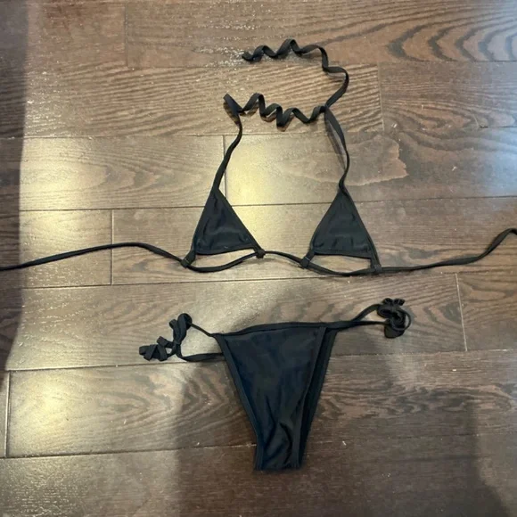 Bikini set - Picture 3 of 3